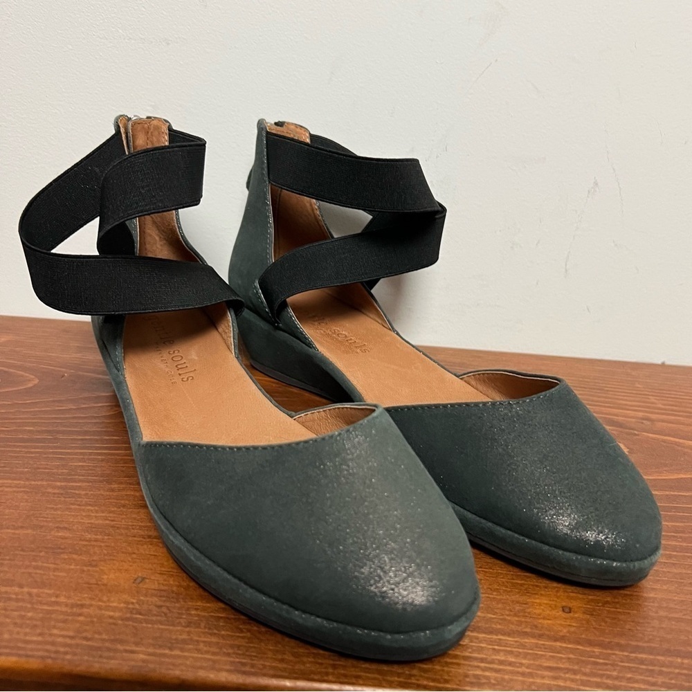 Gentle Souls Noa Leather Green Metallic Wedge Elastic Straps Round Toe Shoe 9.5